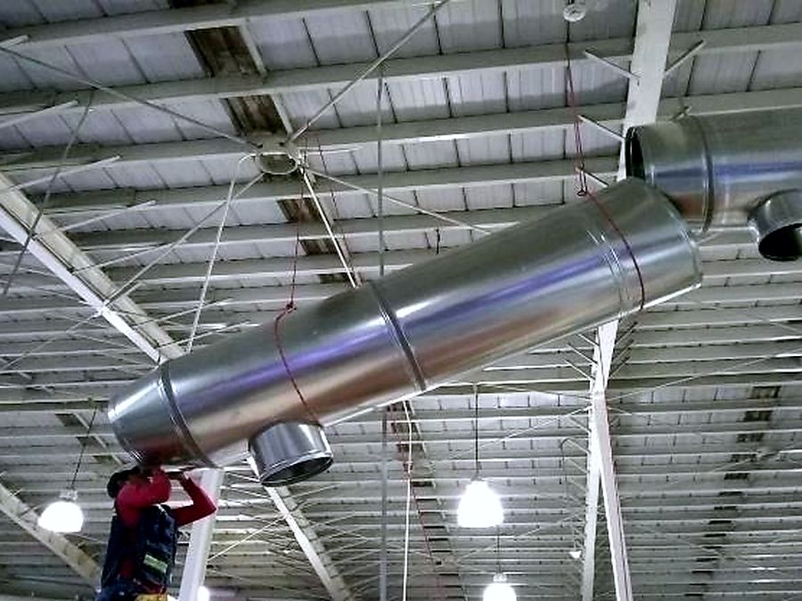 Ductería de aire acondicionado instalada por Electro Air en la sucursal Elektra El Conchi