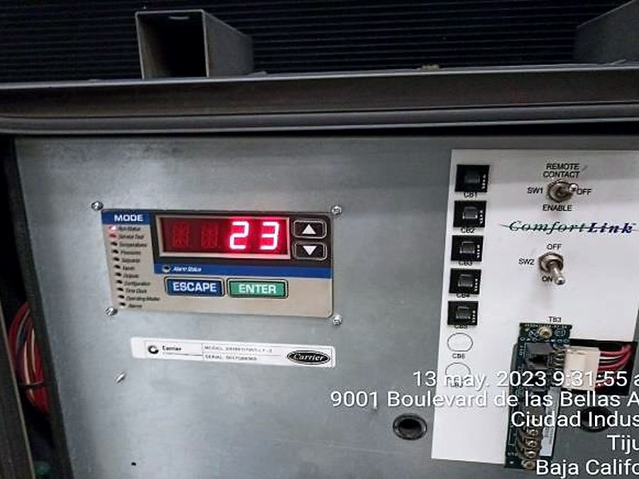 Lectura de parámetros en el control de un chiller bajo póliza de mantenimiento de Electro Air