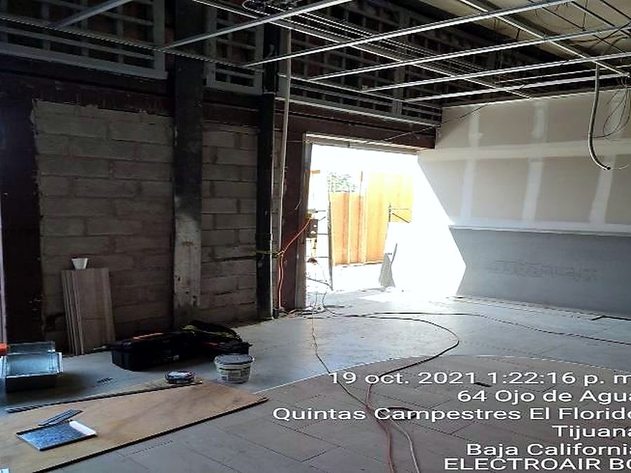 Obra civil de reubicación de sucursal ejecutada por Electro Air en Maclovio Rojas, Tijuana